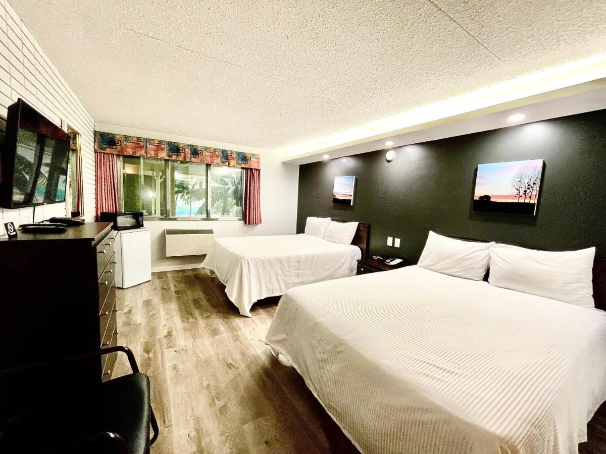 Travelodge By Wyndham Winnipeg Airport Bagian luar foto