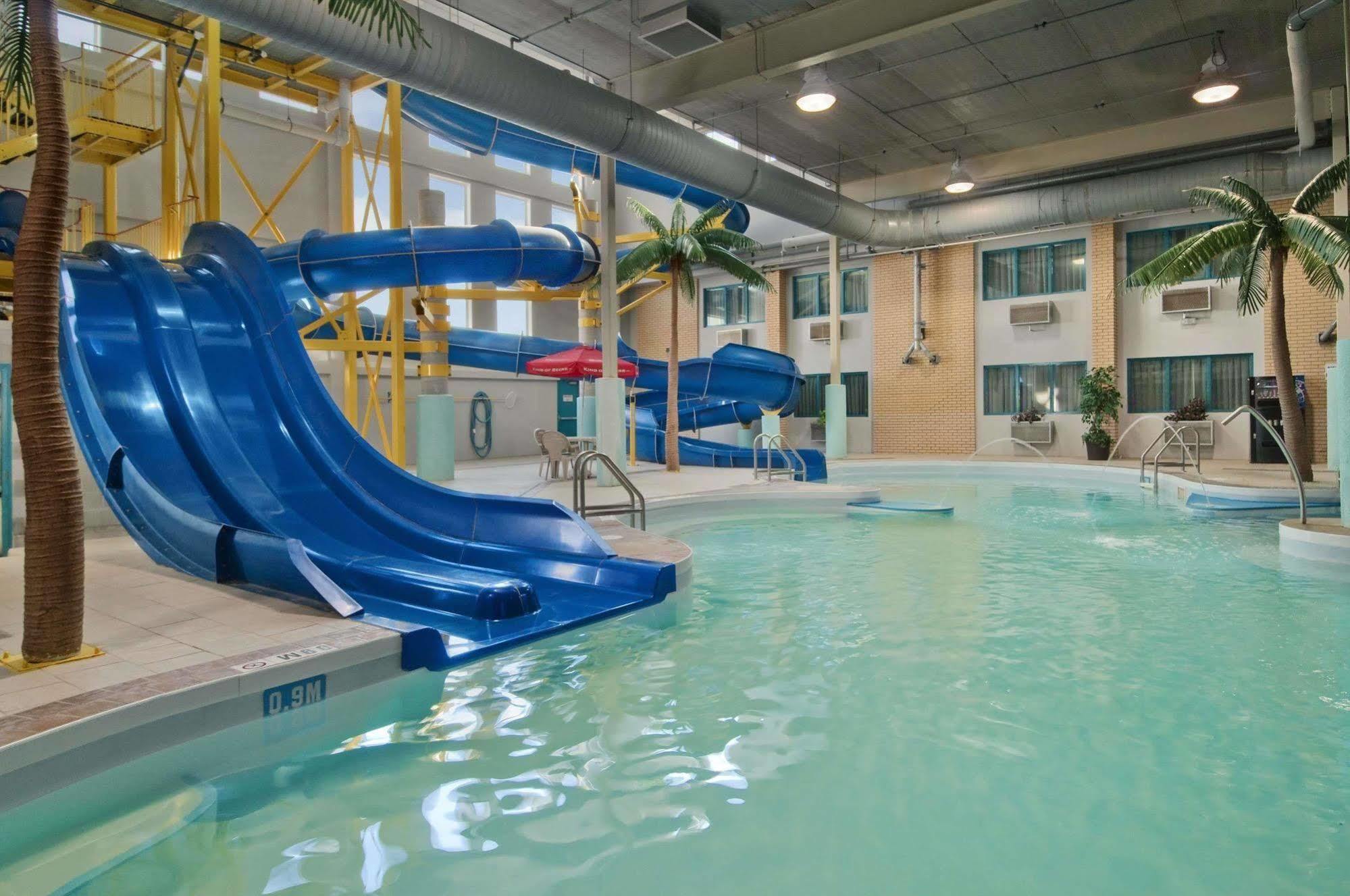 Travelodge By Wyndham Winnipeg Airport Bagian luar foto